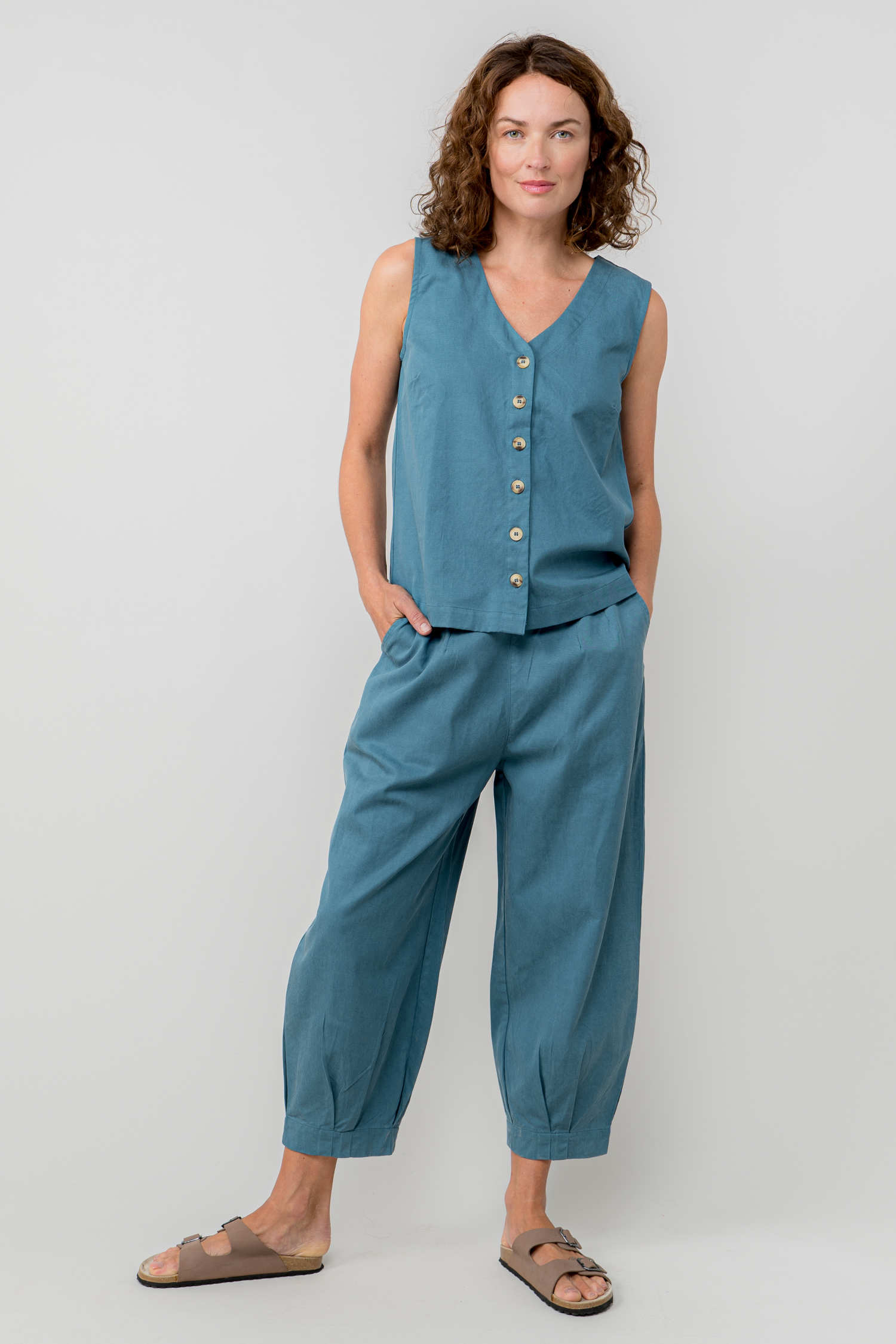 Lily & Me Sail Tencel Cotton Cropped Trouser